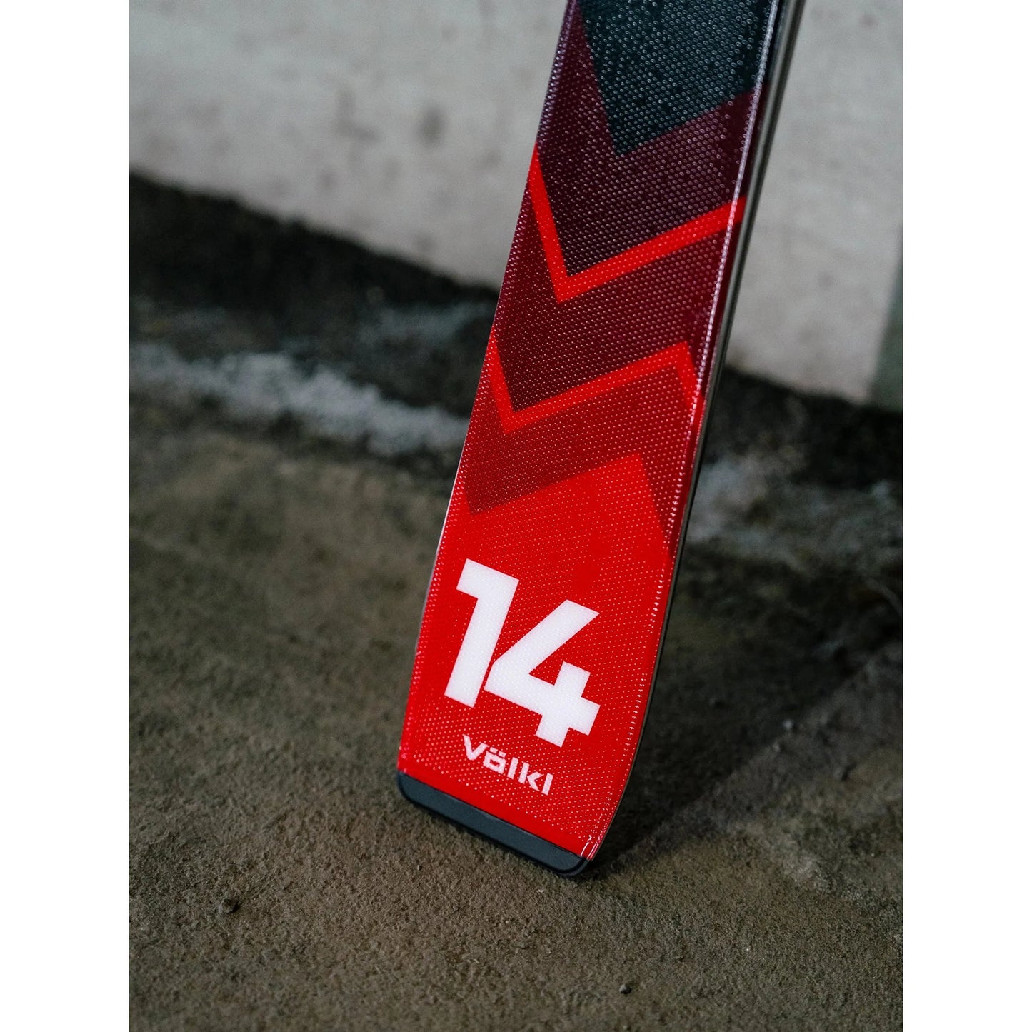 Volkl Racetiger SRC c/w Binding 2025/26